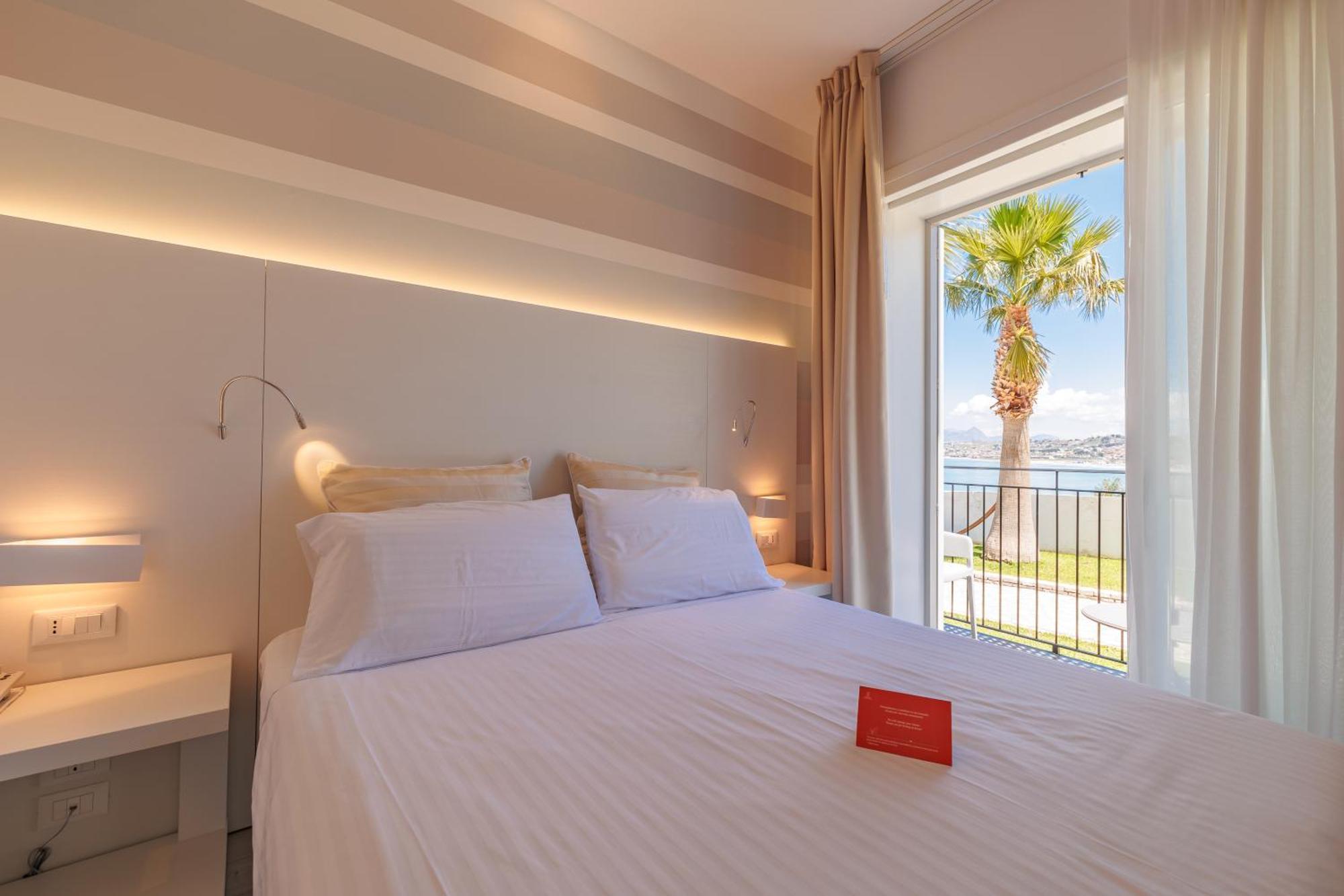 Marina Di Petrolo Hotel & Spa Кастелламмаре-дель-Голфо Экстерьер фото